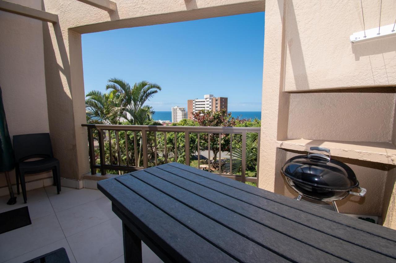 11 The Shades Umhlanga Rocks Apartamento Durban Exterior foto