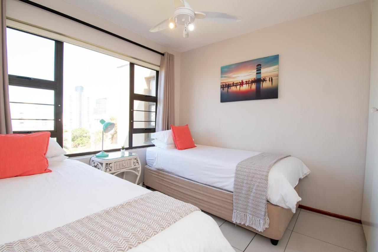 11 The Shades Umhlanga Rocks Apartamento Durban Exterior foto